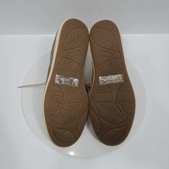 NWT Cobb Hill Bailee Brown Leather Sneaker 6 Lace Up Perforated CI7740 - Picture 12 of 12